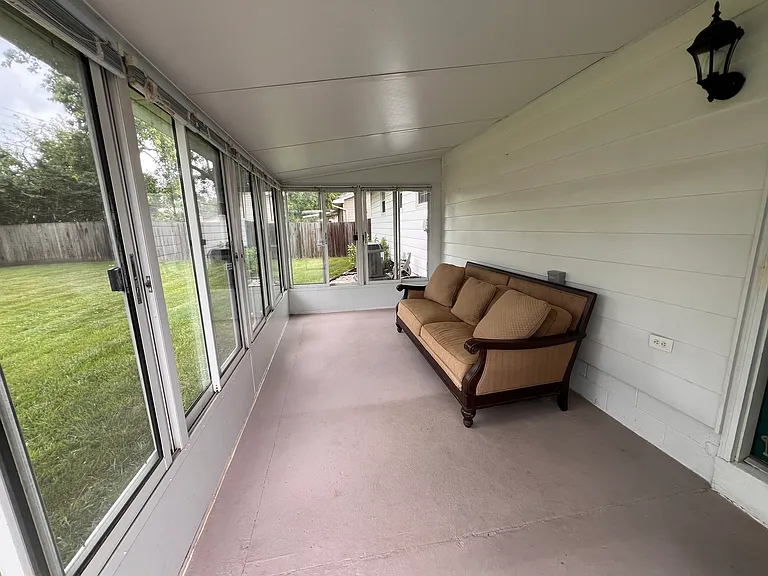 6347 Faircrest Rd — Photo 21