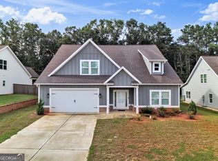 200 Richmond Dr, Statham, GA 30666