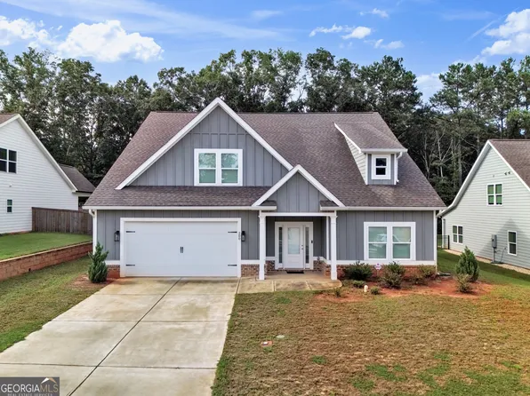 200 Richmond Dr, Statham, GA 30666