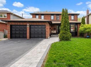 164 Melissa Cres, Whitby, ON L1N 8G5