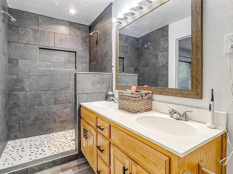 8328 Tucson Trl — Photo 17