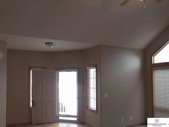 3rd image of 9213 Hillcrest Dr