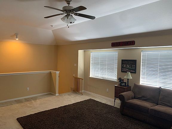 2nd image of 1409 Winston Dr