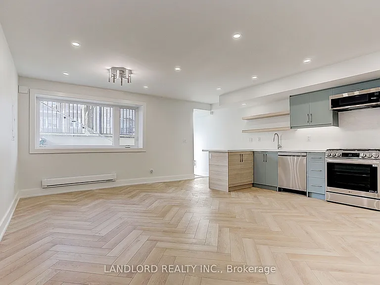 71 Livingstone Ave #LOWER — Photo 14