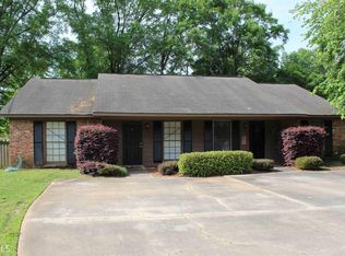 102 Peachtree Ct, Lagrange, GA 30241