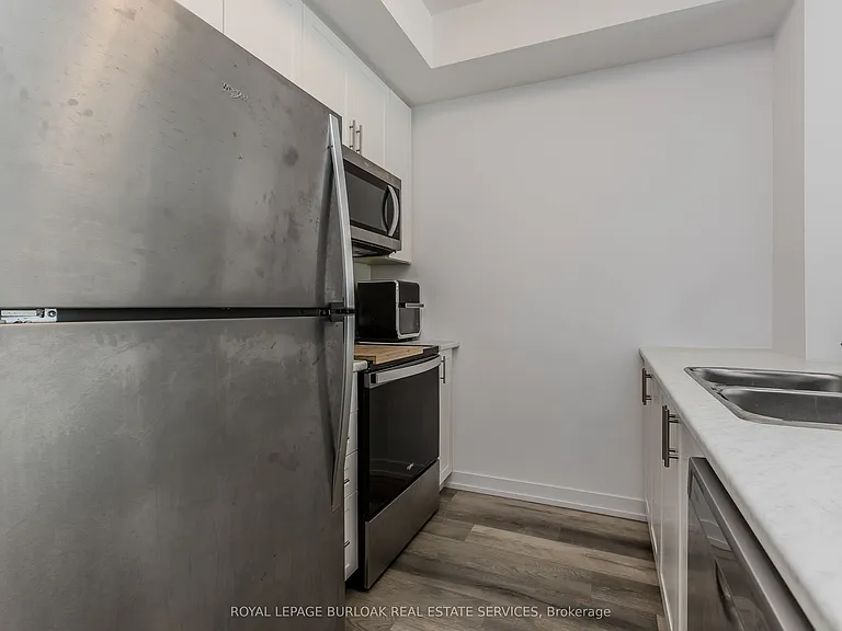 470 Dundas St E #317 — Photo 14