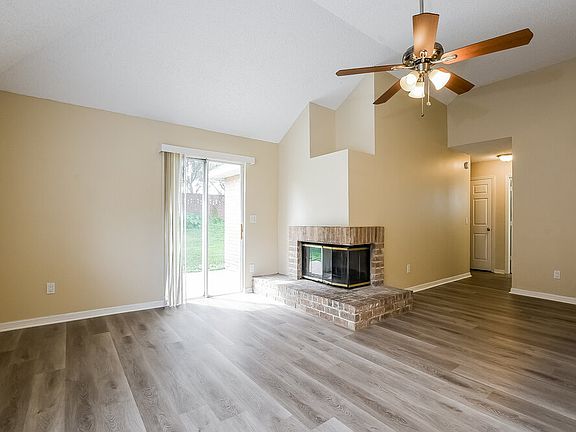 3rd image of 1053 Brielle Ave