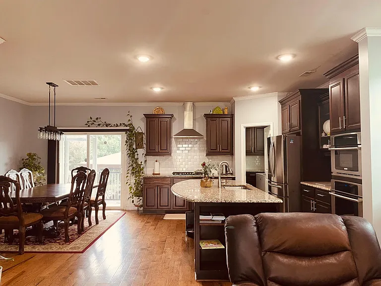 4860 Lily Garden Dr — Photo 12