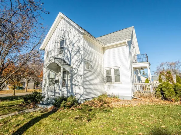 824 Park AVENUE, West Bend, WI 53090