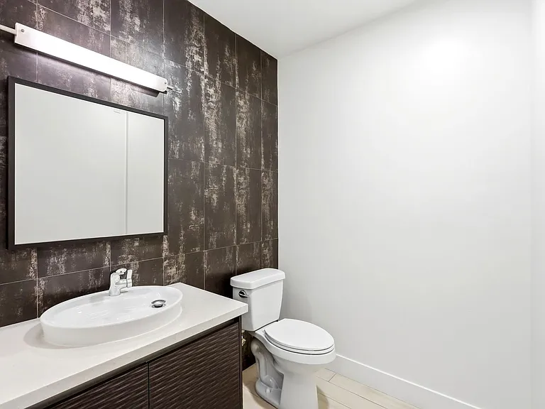 11305 Moorpark St — Photo 10