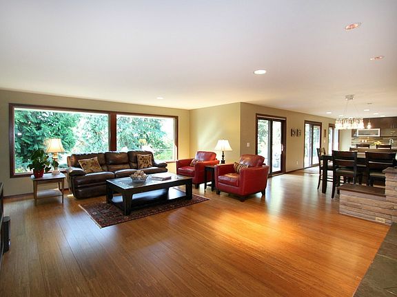 Open Design. This one-level home features an open design and bamboo floors with radiant floor heating! Home also has insulated windows. Your heating bill will be low! $118 monthly average in 2014!