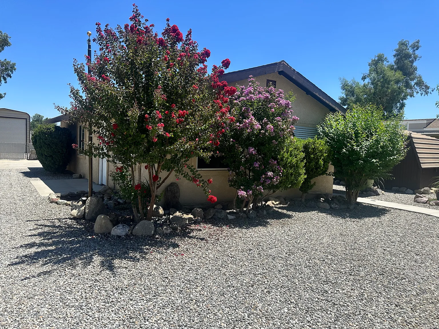 2 bed, $2,500 — Photo 2