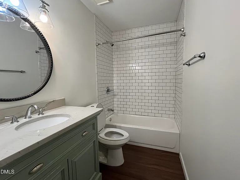 222 Waldo St — Photo 2