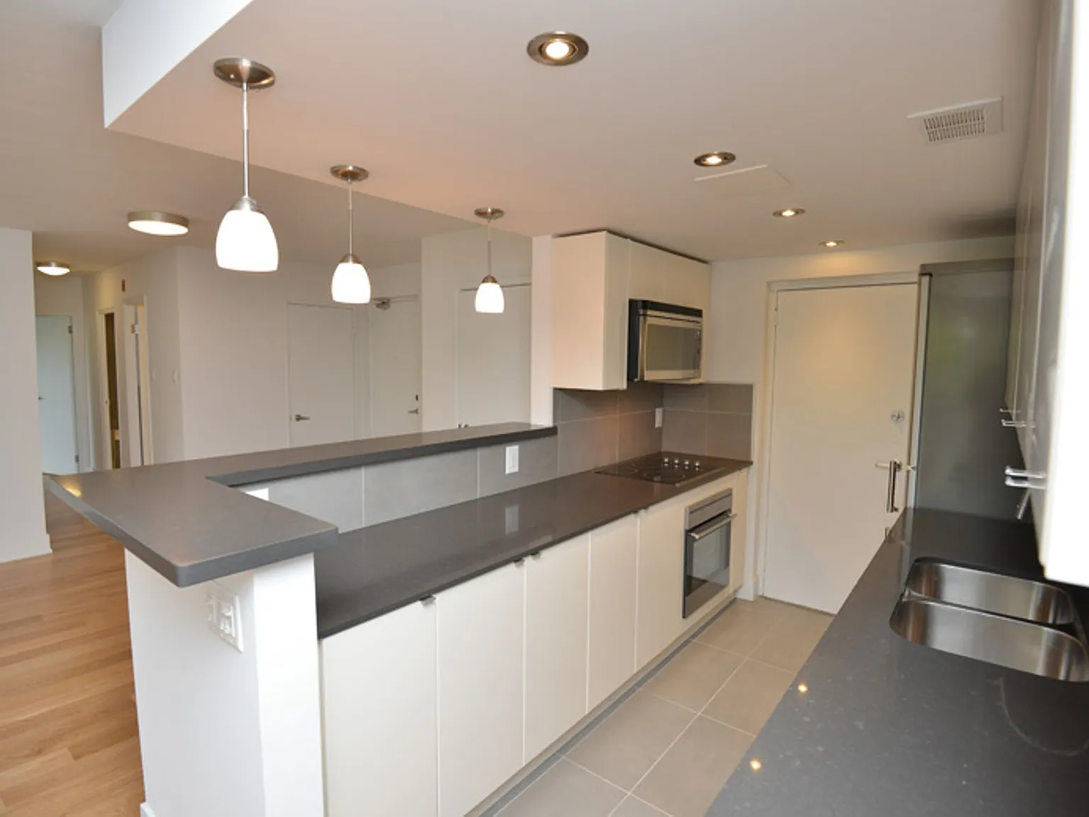 36 Castle Frank Road — Photo 3