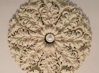 831 Park Ave, Baltimore, MD