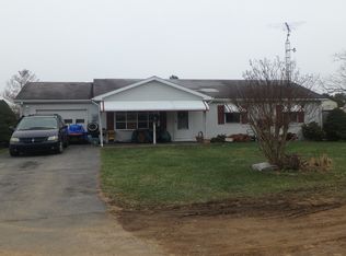 453 Picture Mountain Dr, Martinsburg, WV 25404