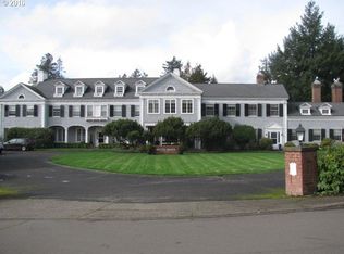 3707 SW 52nd Pl APT 4, Portland, OR 97221