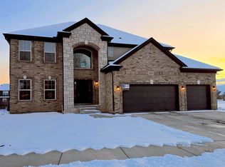 18202 Stallmann Dr, Macomb, MI