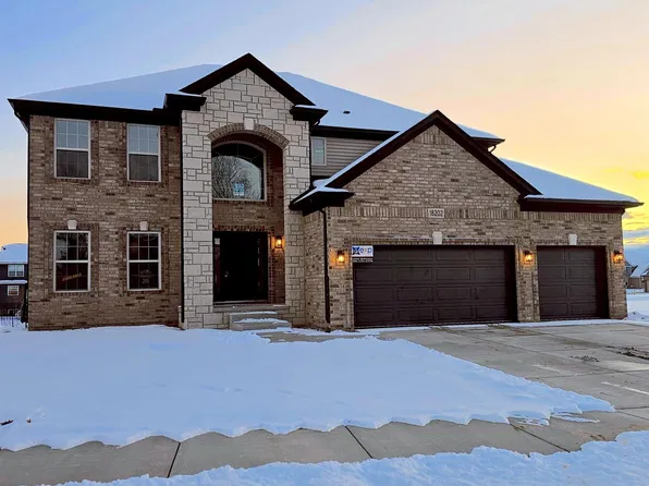 18202 Stallmann Dr, Macomb, MI 48042