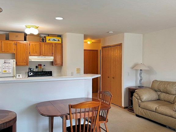 4th image of 33B Grand Canyon Dr #109