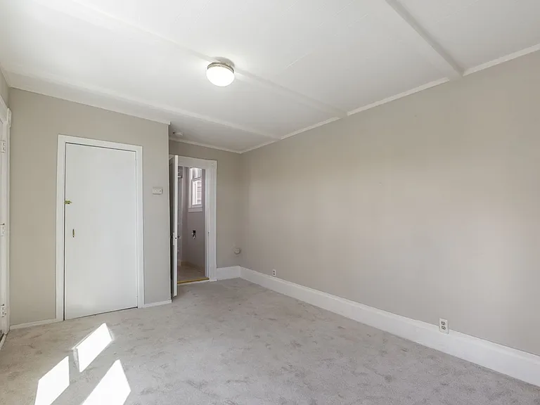 1530 Minturn St - Studio | 1 bath | Lower rear unit — Photo 6