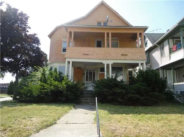 886 S Plymouth Ave, Rochester, NY 14608