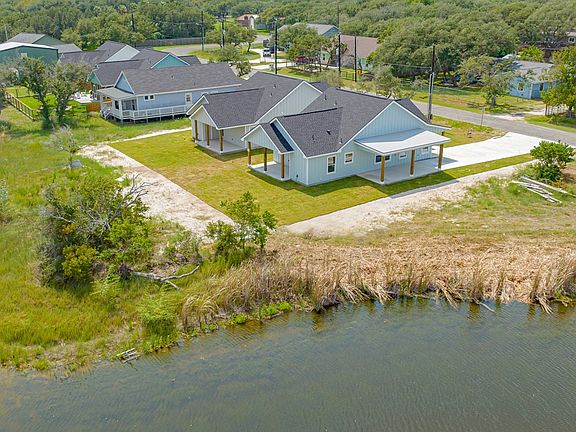 3rd image of 644 Sunset Dr
