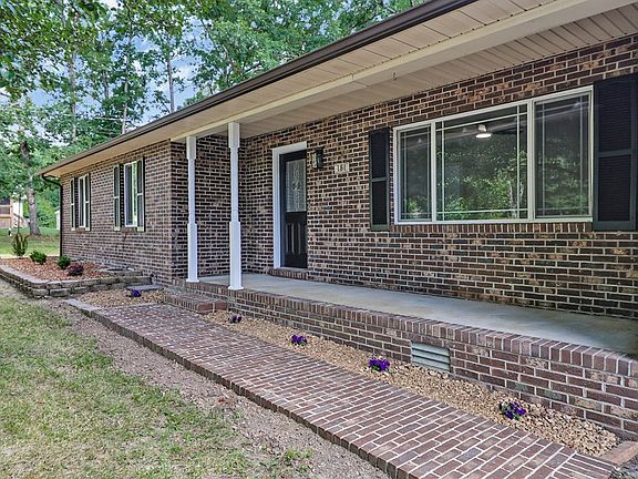 2nd image of 181 Bradrock St