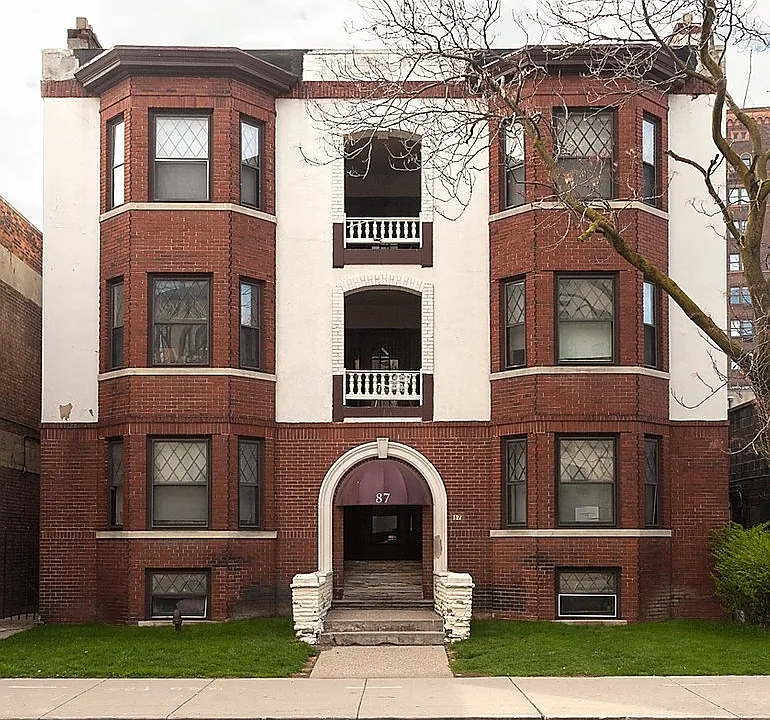 Arts and Crafts Apartments
