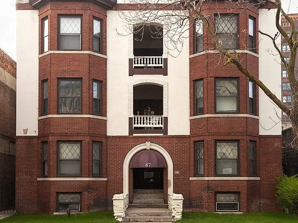 Arts and Crafts Apartments