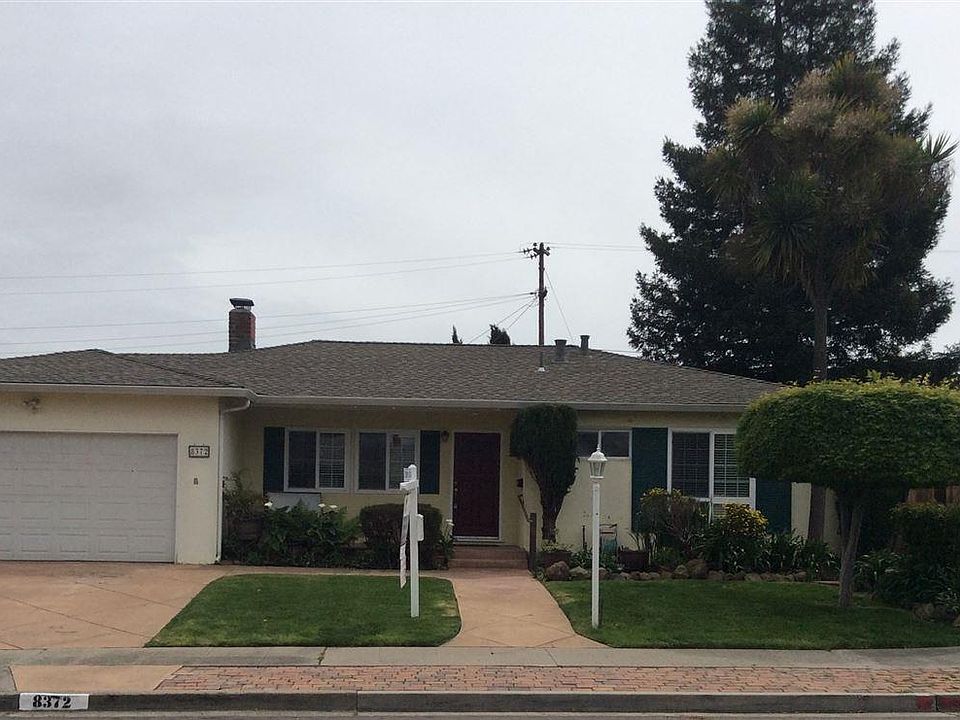 1st image of 8372 Davona Dr