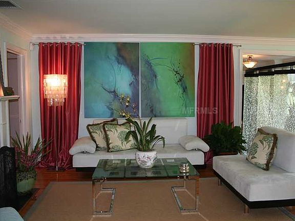 3rd image of 3021 W Fair Oaks Ave