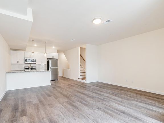 3rd image of 1307 Germantown Ave #10B