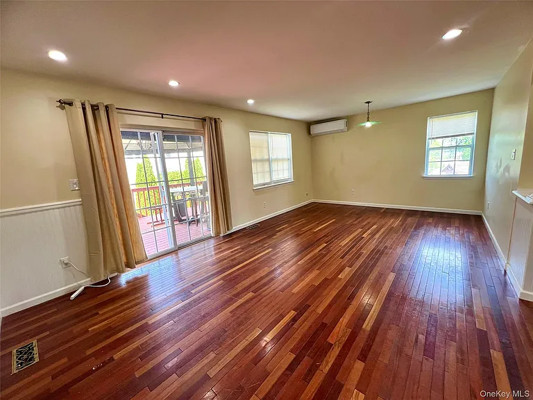 60 Peach Pl — Photo 8