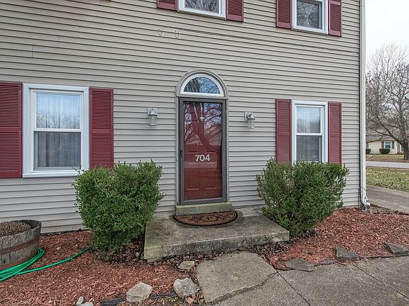 3rd image of 704 Dardanelles Dr