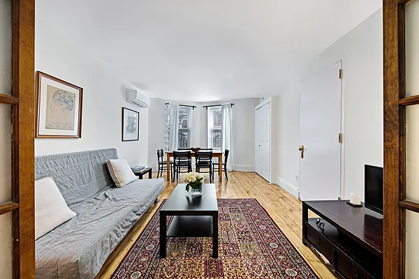 Rented by Compass | media 8