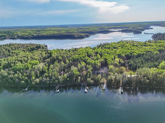 2nd image of 51446 Pine Point Rd