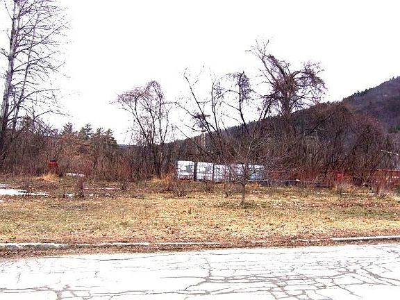 2nd image of Railroad Street #182