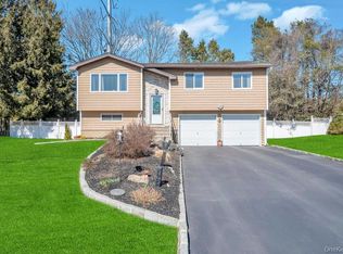 3 Terrace Drive, Hauppauge, NY 11788