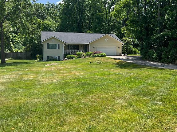 2nd image of 5437 Grand River Dr NE