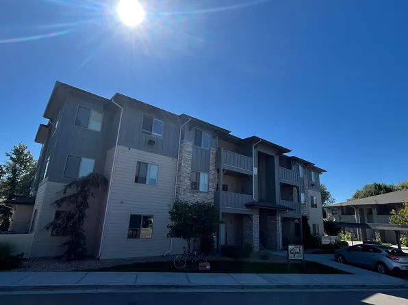 Sleepy Hollow, 9557 W State St #F576bc690, Garden City, ID 83714