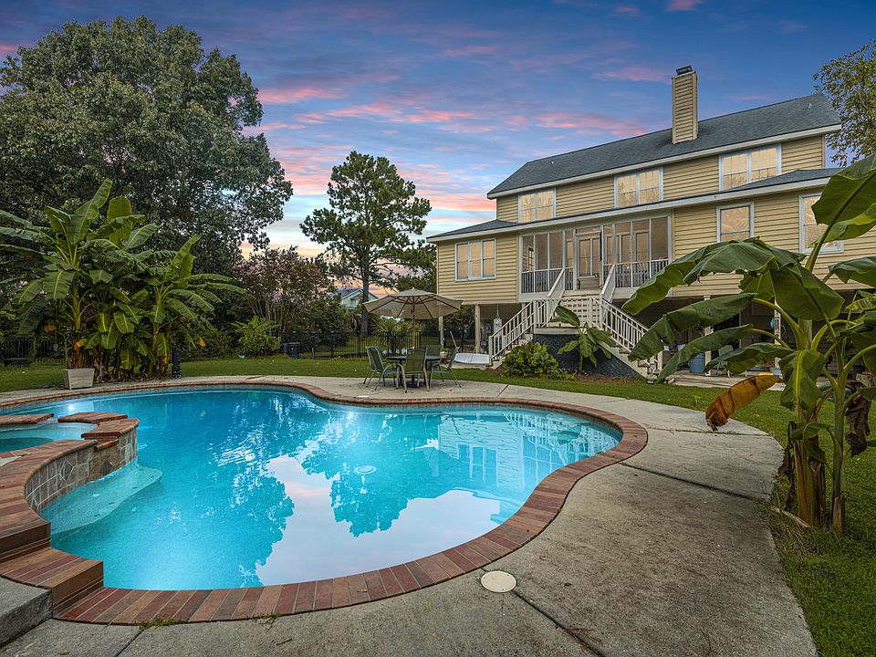 1st image of 1548 Headquarters Plantation Dr