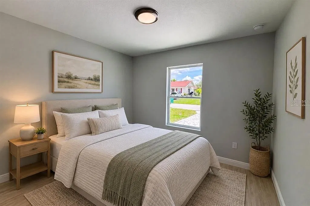 3 bed, 2.0 bath, 1162 sqft, $1,647 — Photo 4