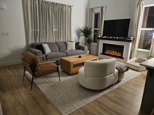 4563 W Monument Peak Dr S