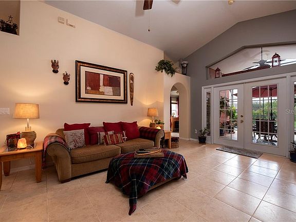 4th image of 11001 Crystal Glen Blvd