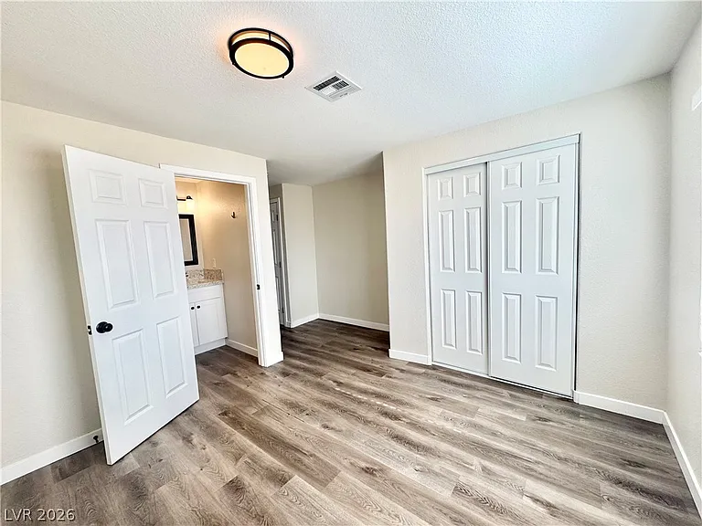 2081 S Dandelion St #4 — Photo 5