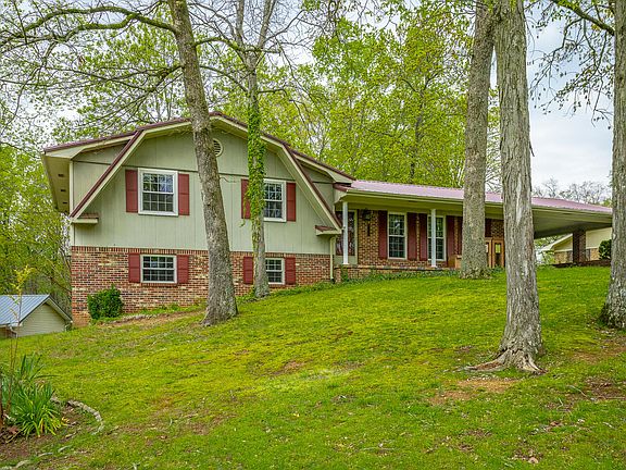 2nd image of 3010 Tomahawk Cir NW