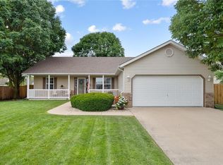 2422 Coniferous Dr, Shiloh, IL 62221