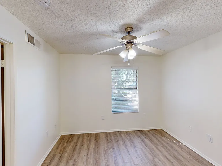 Lakewood Place — Photo 92