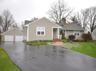 4082 McLean Dr, Cincinnati, OH 45255